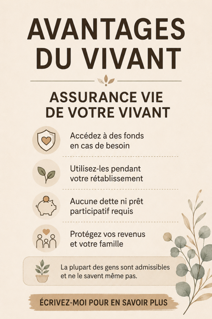 Une femme souriante consultant un conseiller financier sur des options d'assurance-vie en direct.